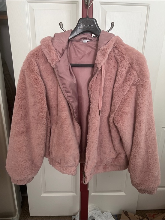 Time and Tru Jackets & Blazers - Time and Tru Plush Hooded Teddy Jacket in Dusty Rose Pink